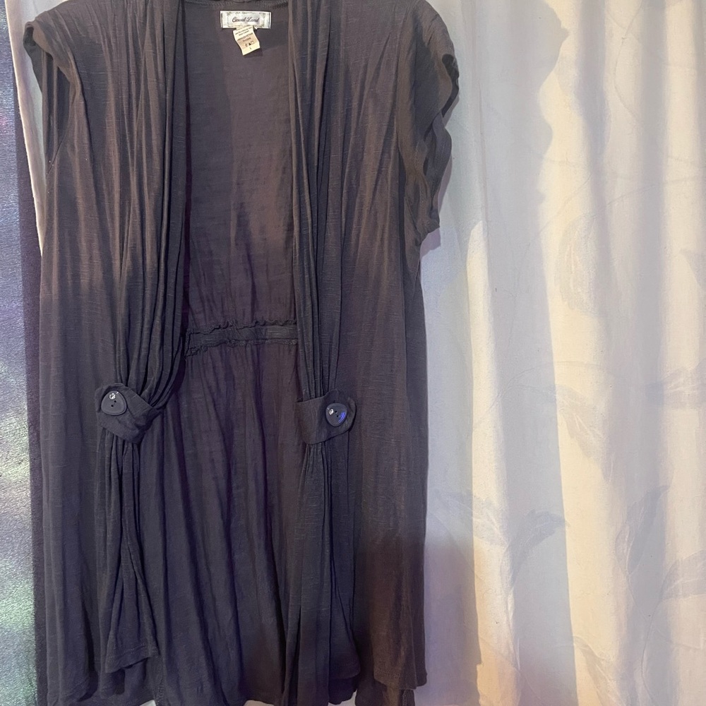 Elegant Gray Women's Blouse with Button Details